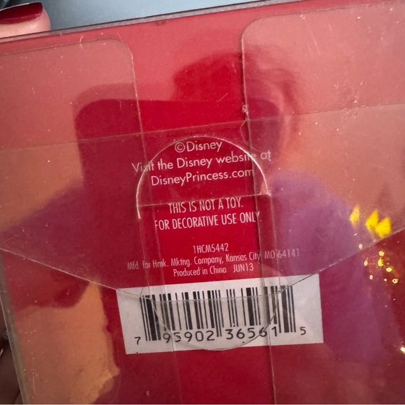 2013 Disney Hallmark Cinderella Blown Glass Ball Ornament - Picture 4 of 6